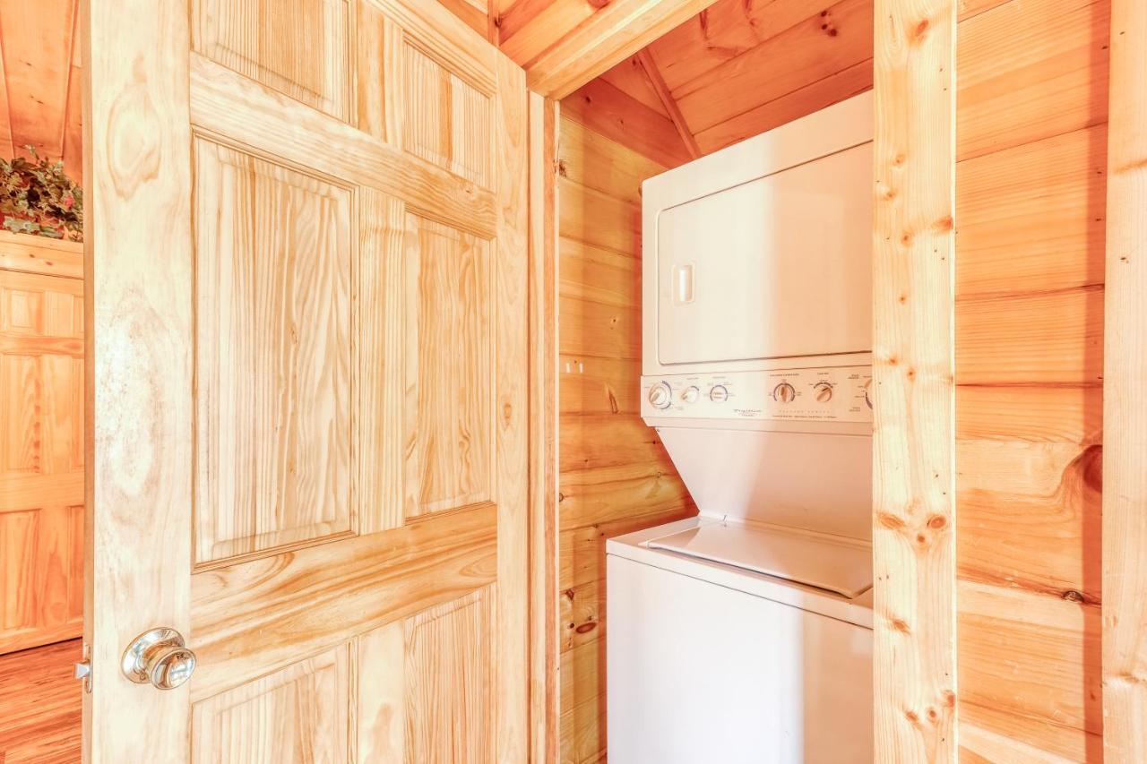 Harrisons Hideout Villa Pigeon Forge Bagian luar foto