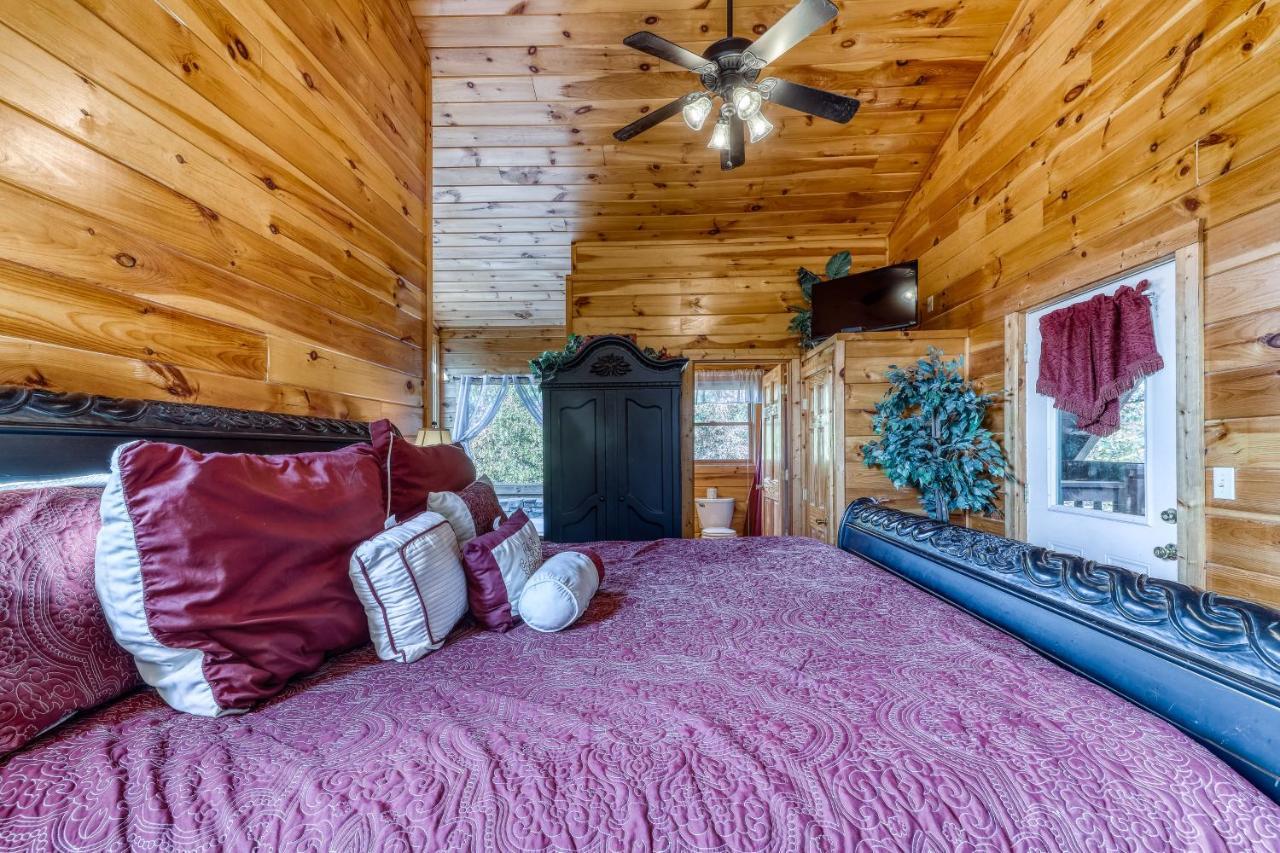Harrisons Hideout Villa Pigeon Forge Bagian luar foto